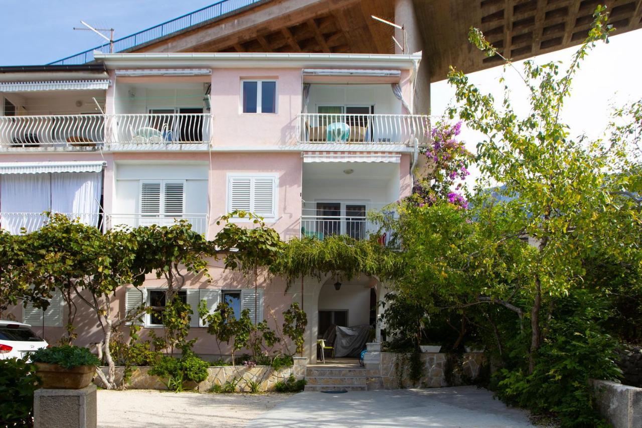Apartmani Miki 포드고라 외부 사진