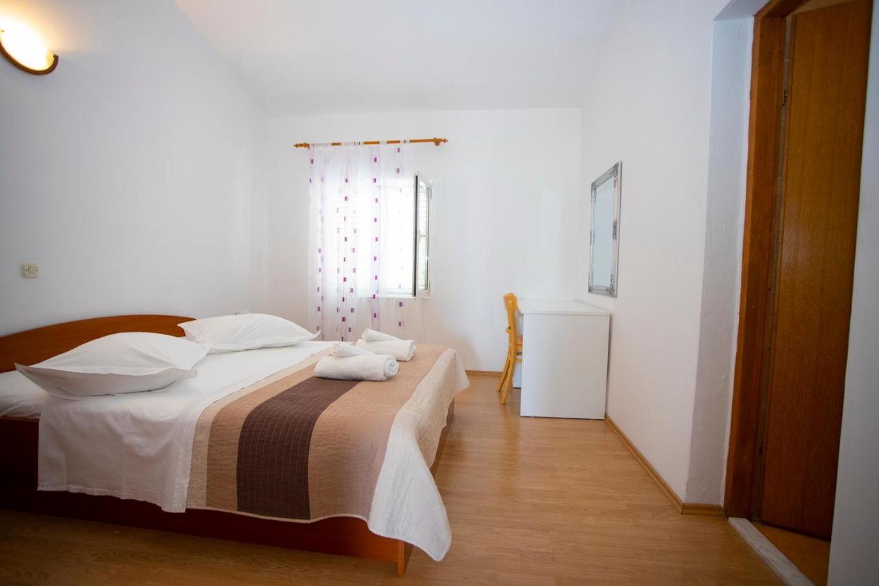 Apartmani Miki 포드고라 외부 사진
